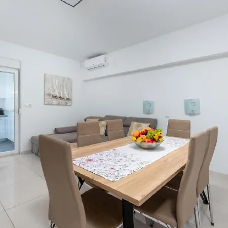 Appartement Spacious Family Aria