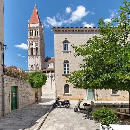 Spacious Family Aria * Τρογκίρ
