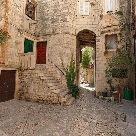 Διαμέρισμα Spacious Family Aria *