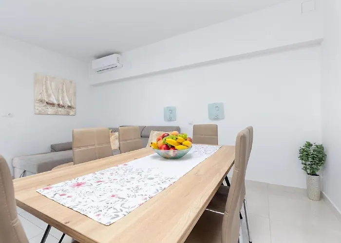 Spacious Family Aria *