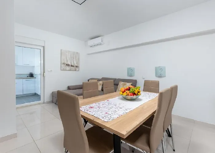 Διαμέρισμα Spacious Family Aria