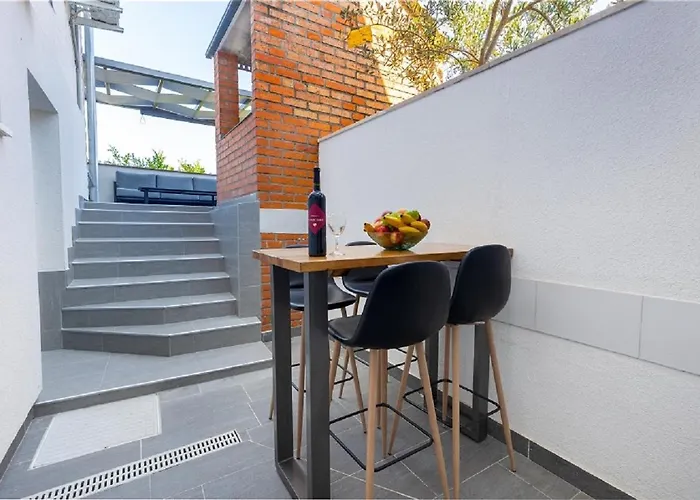 Spacious Family Aria Apartamento Trogir