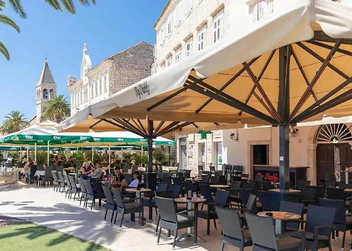 Spacious Family Aria Apartamento Trogir